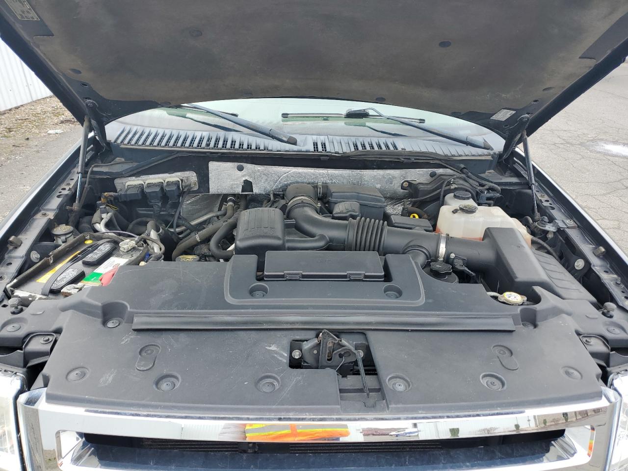 2011 Ford Expedition Xlt VIN: 1FMJU1J52BEF24101 Lot: 53097835