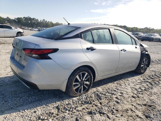  NISSAN VERSA 2024 Srebrny