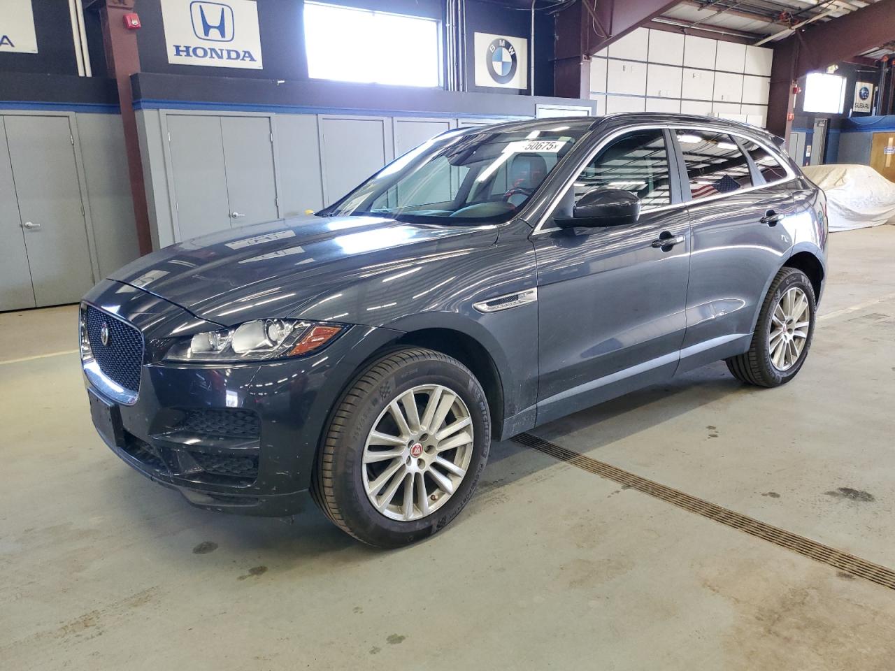2017 Jaguar F-Pace Prestige de vânzare în East Granby, CT - Minor Dent/Scratches