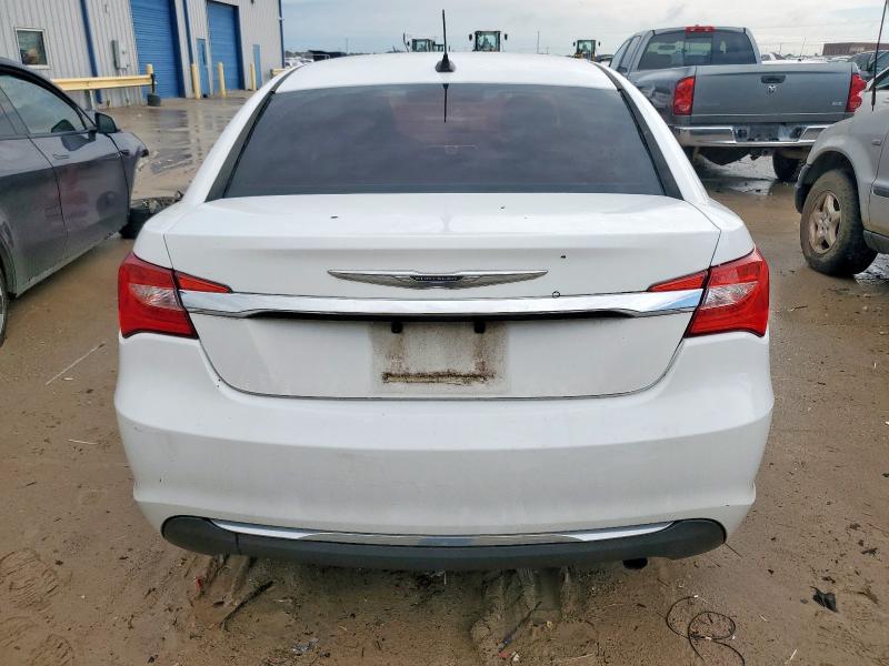 Sedans CHRYSLER 200 2014 White