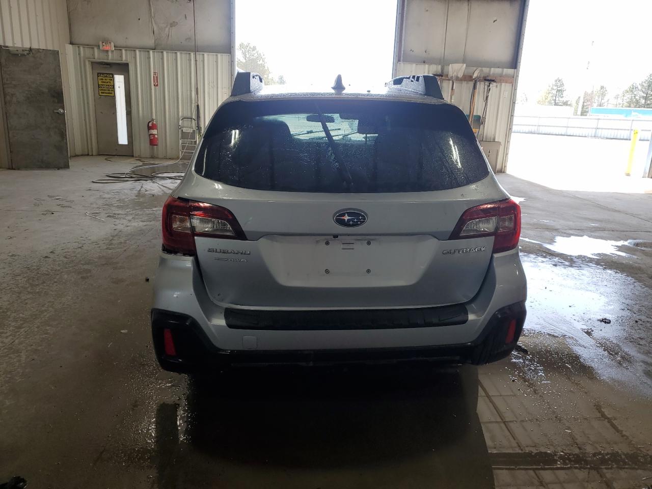 2018 Subaru Outback 2.5I Limited VIN: 4S4BSAKC1J3264761 Lot: 54986925