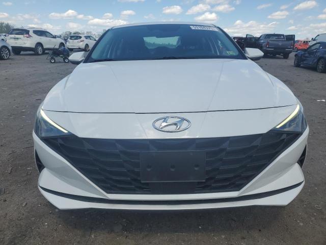  HYUNDAI ELANTRA 2022 Білий