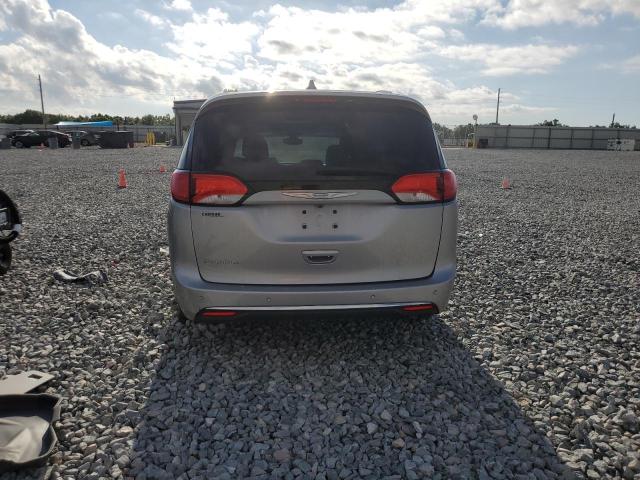  CHRYSLER PACIFICA 2017 Серебристый