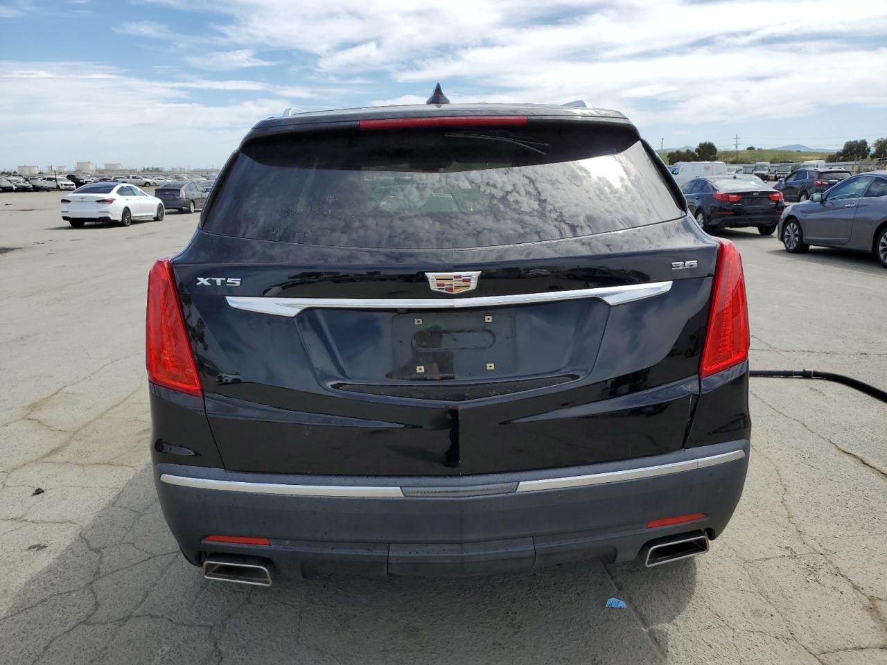 2018 Cadillac Xt5 Premium Luxury VIN: 1GYKNERS7JZ226197 Lot: 52640655