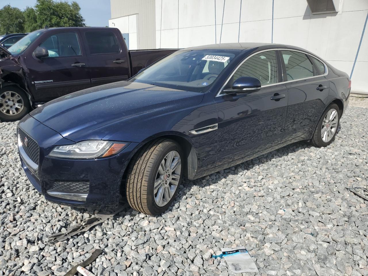 SAJBD4BV1GCY14567 JAGUAR XF Photo 1