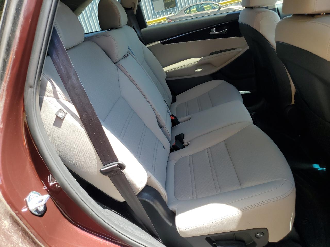 2020 Kia Sorento L VIN: 5XYPGDA35LG648300 Lot: 53836655