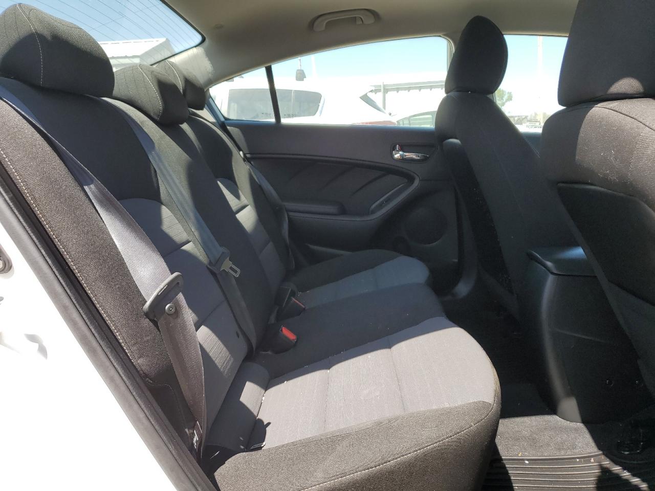 2018 Kia Forte Lx VIN: 3KPFL4A71JE173989 Lot: 52850735