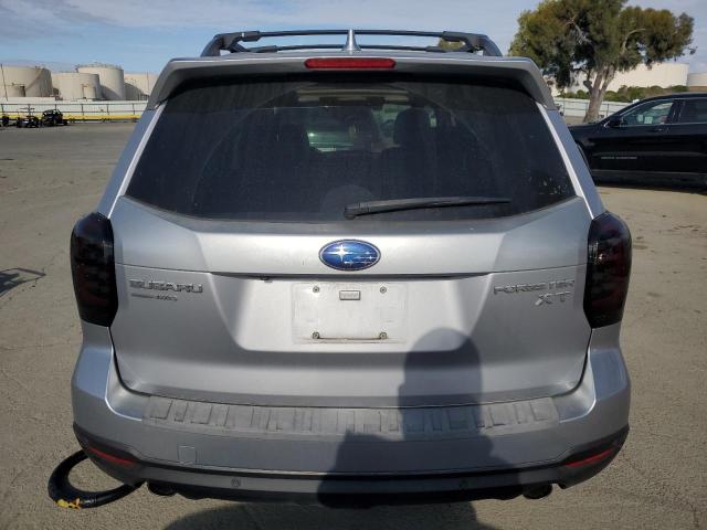 Паркетники SUBARU FORESTER 2017 Серебристый