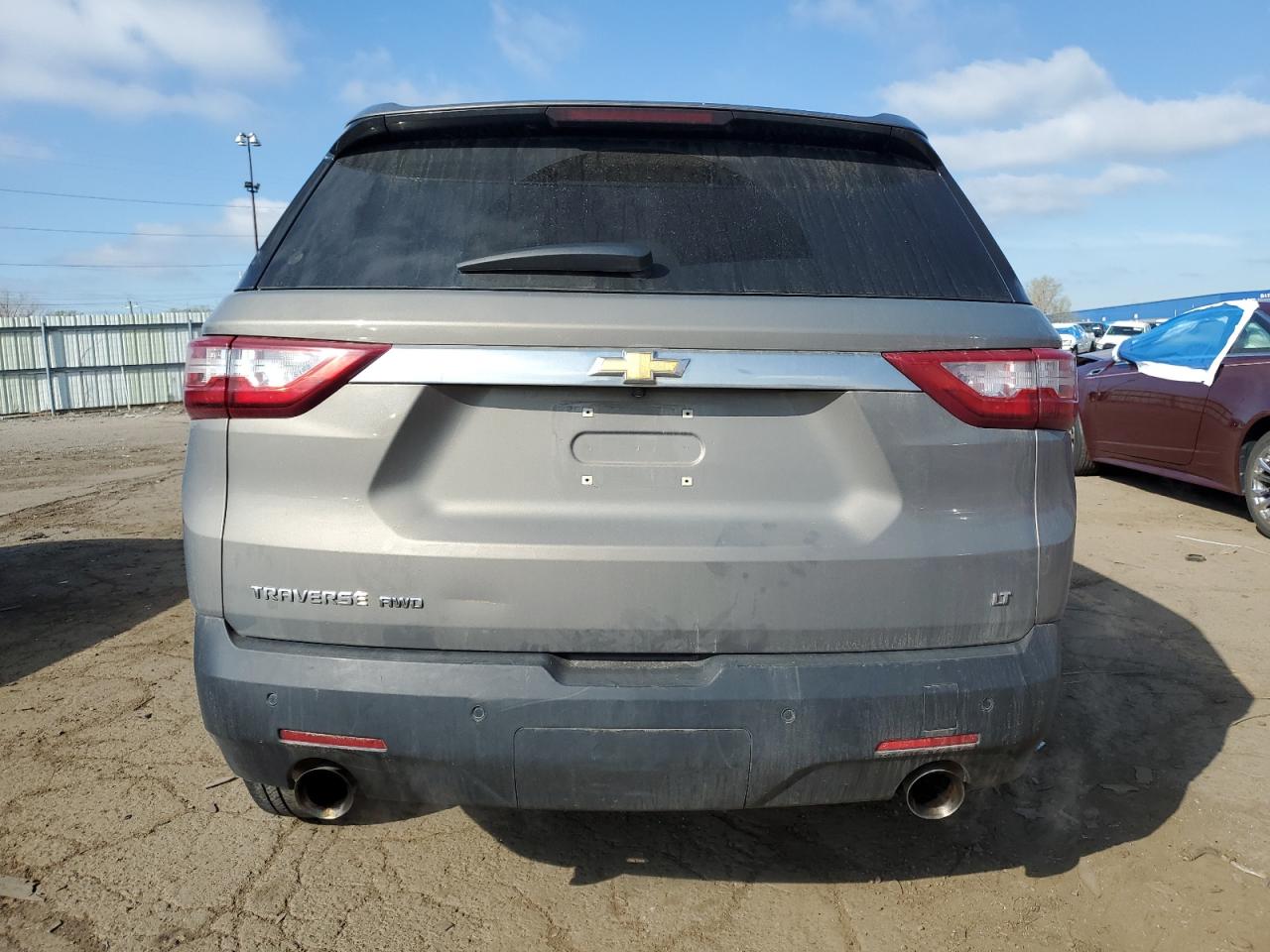 2018 Chevrolet Traverse Lt VIN: 1GNEVGKW2JJ117938 Lot: 55129175