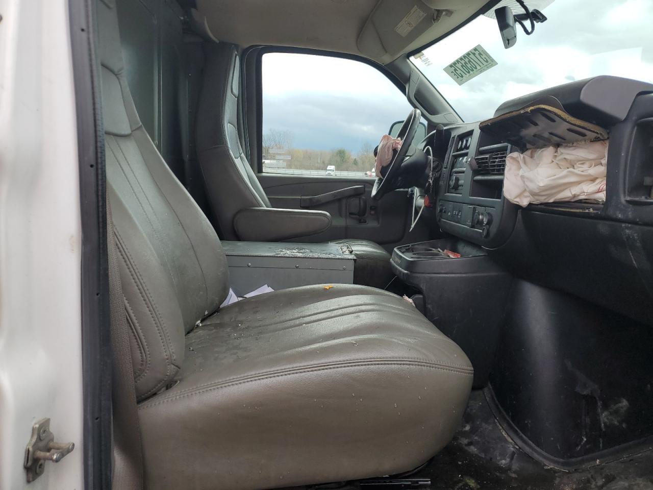 2017 Chevrolet Express G3500 VIN: 1GCZGHFG8H1134833 Lot: 51765675