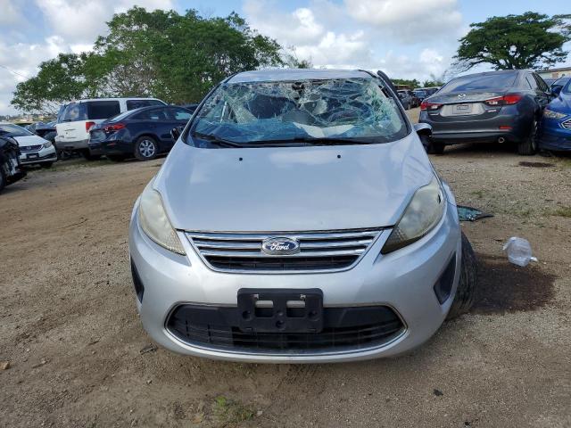  FORD FIESTA 2013 Серебристый