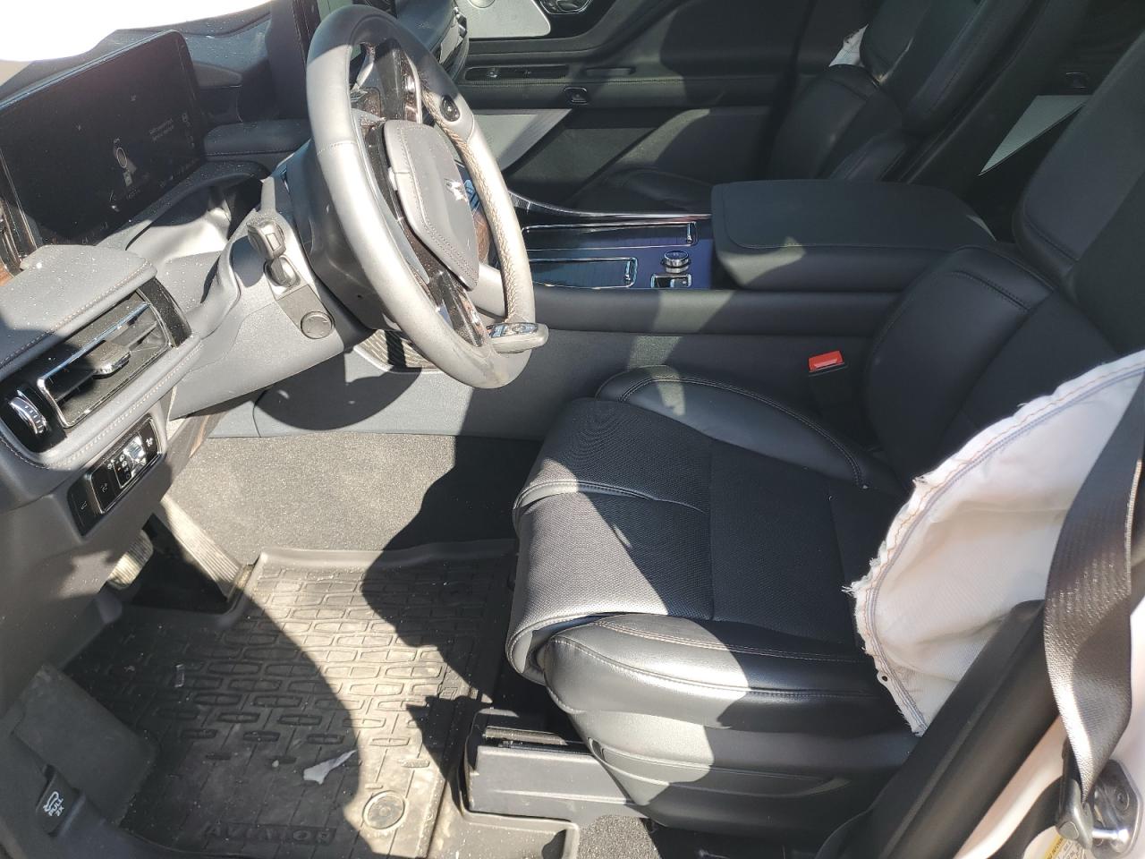 2025 Lincoln Aviator Reserve VIN: 5LM5J7XC5SGL15987 Lot: 54924195