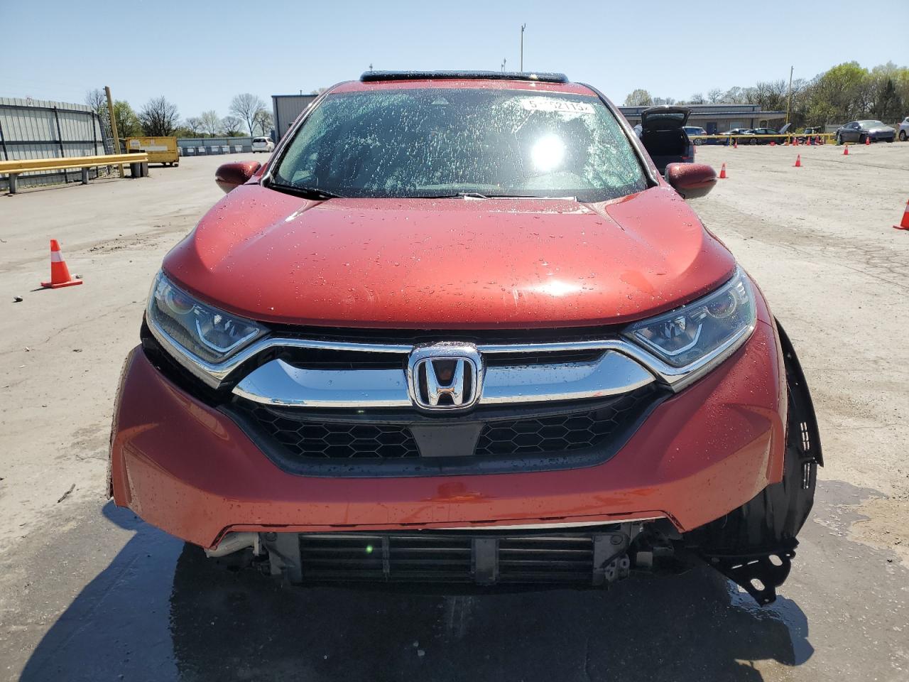 VIN: 5J6RW1H8XJL000863 2018 HONDA CRV