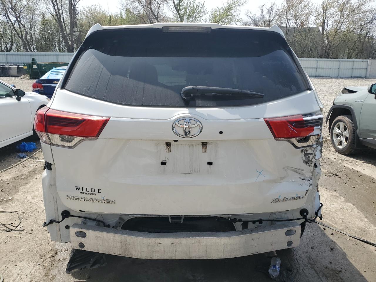 2019 Toyota Highlander Se VIN: 5TDJZRFH6KS623523 Lot: 54888235