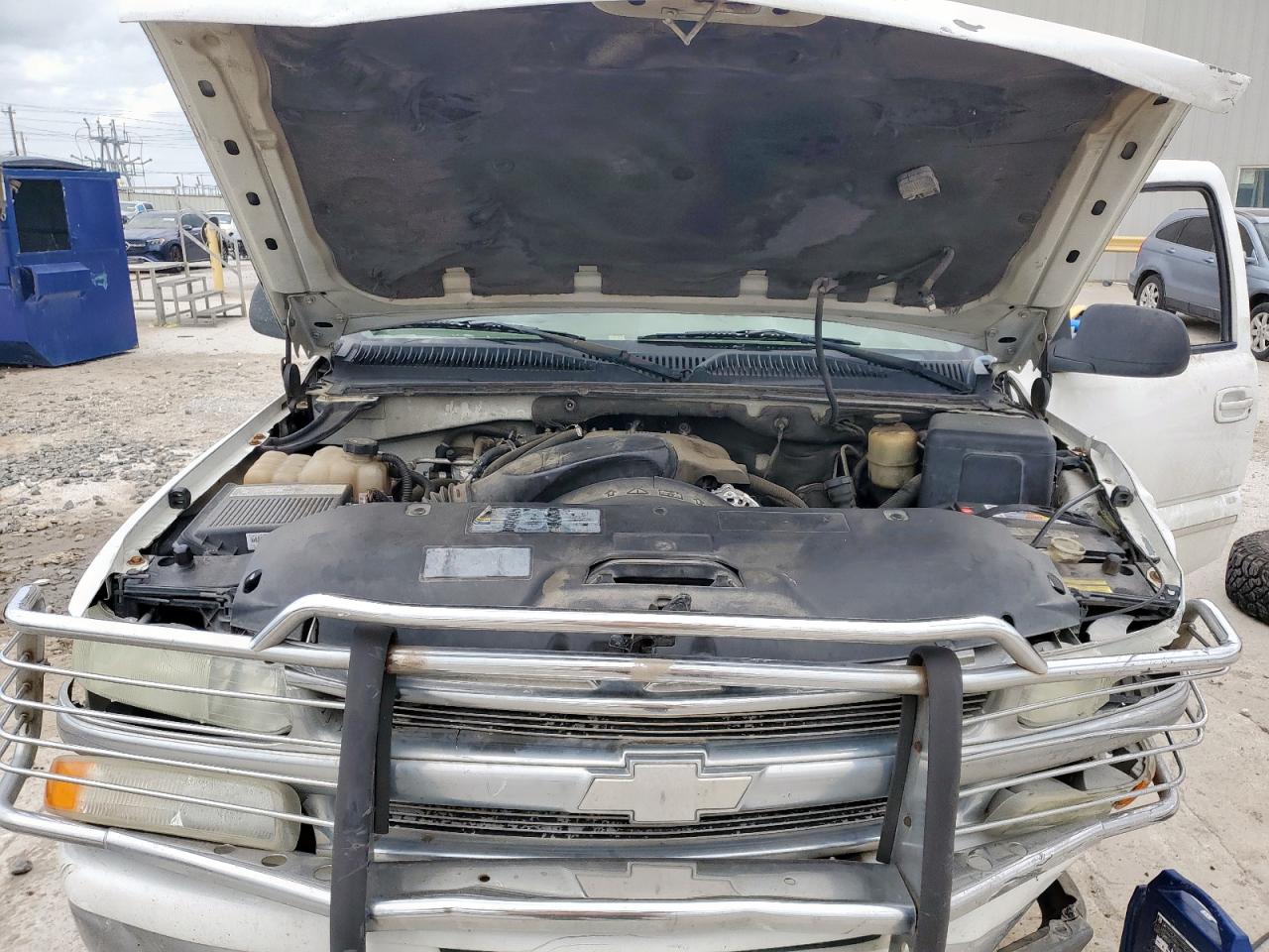 2002 Chevrolet Suburban K2500 VIN: 3GNGK26GX2G327536 Lot: 54986415