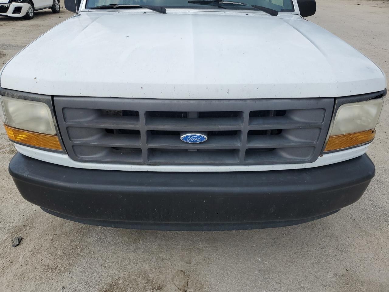 1994 Ford F150 VIN: 1FTEF15YXRNA59517 Lot: 54545635