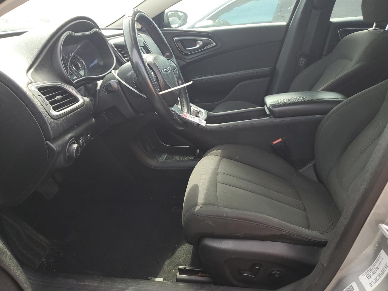 2016 Chrysler 200 Limited VIN: 1C3CCCAB1GN105699 Lot: 52084865