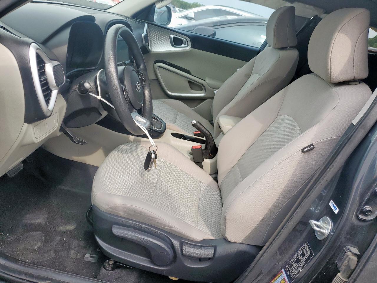 2020 Kia Soul Lx VIN: KNDJ23AU1L7081779 Lot: 53110765