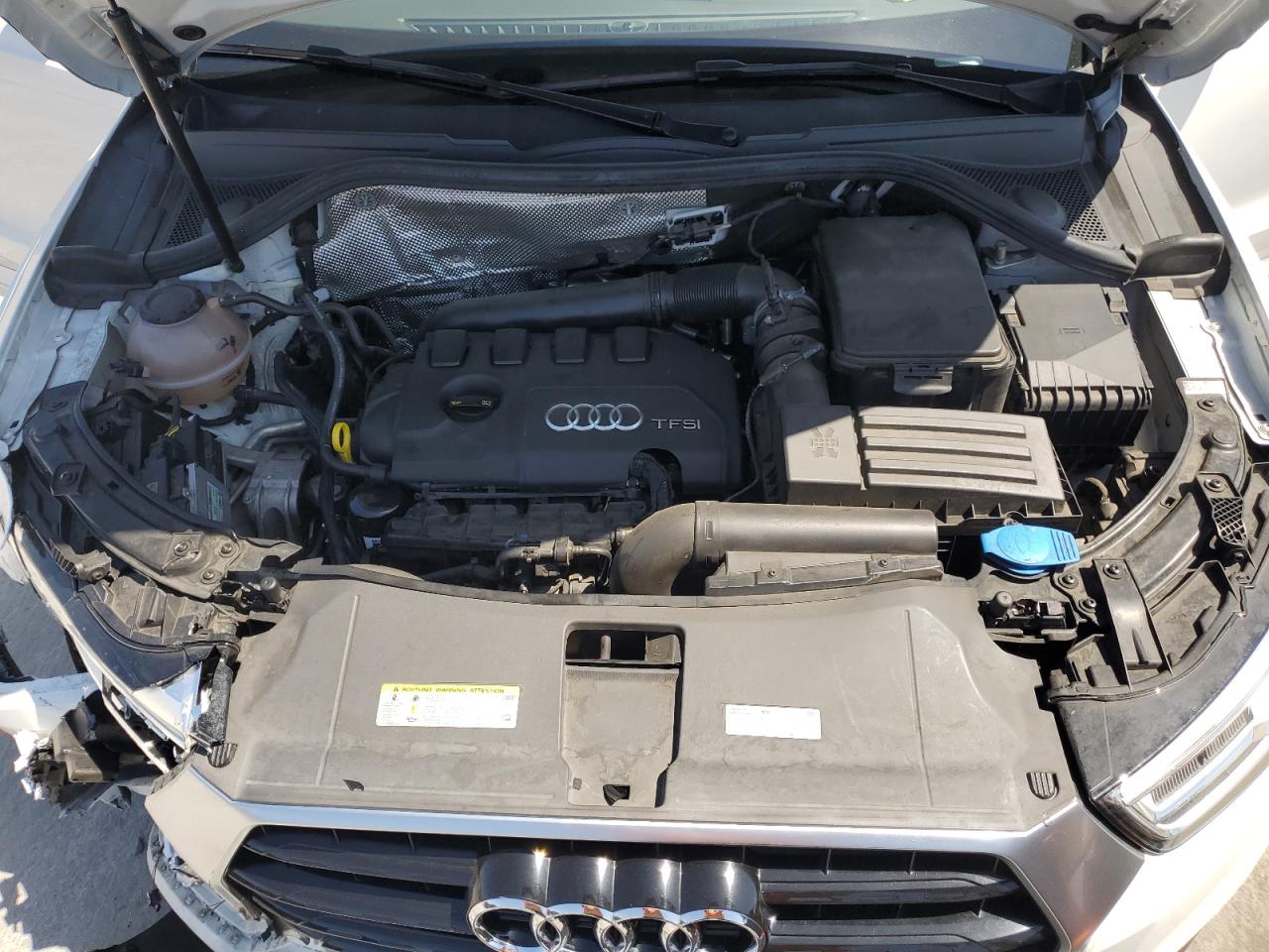 2018 Audi Q3 Premium Plus VIN: WA1HCCFS0JR008529 Lot: 54701695