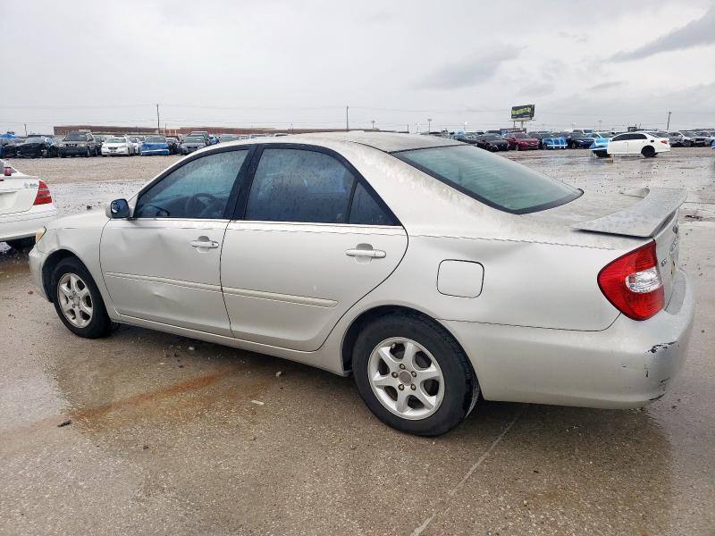 2004 TOYOTA CAMRY LE