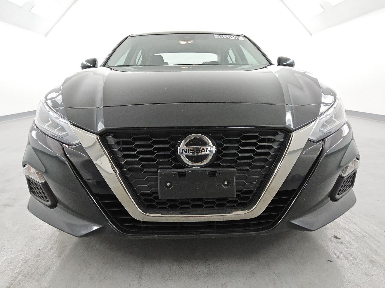 2022 Nissan Altima Sr for Sale in Van Nuys, CA - Rear End