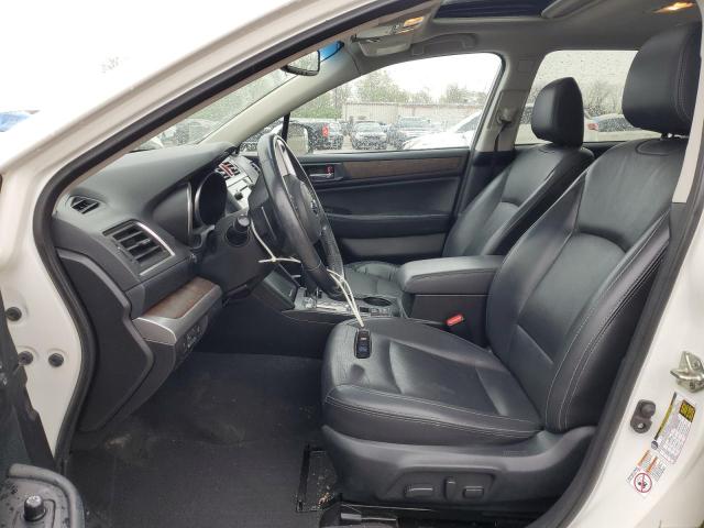  SUBARU OUTBACK 2017 Biały