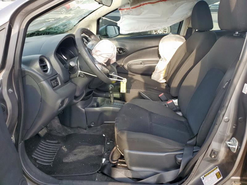 Hatchbacks NISSAN VERSA 2016 Szary