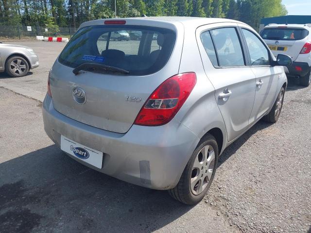 2011 HYUNDAI I20 COMFOR
