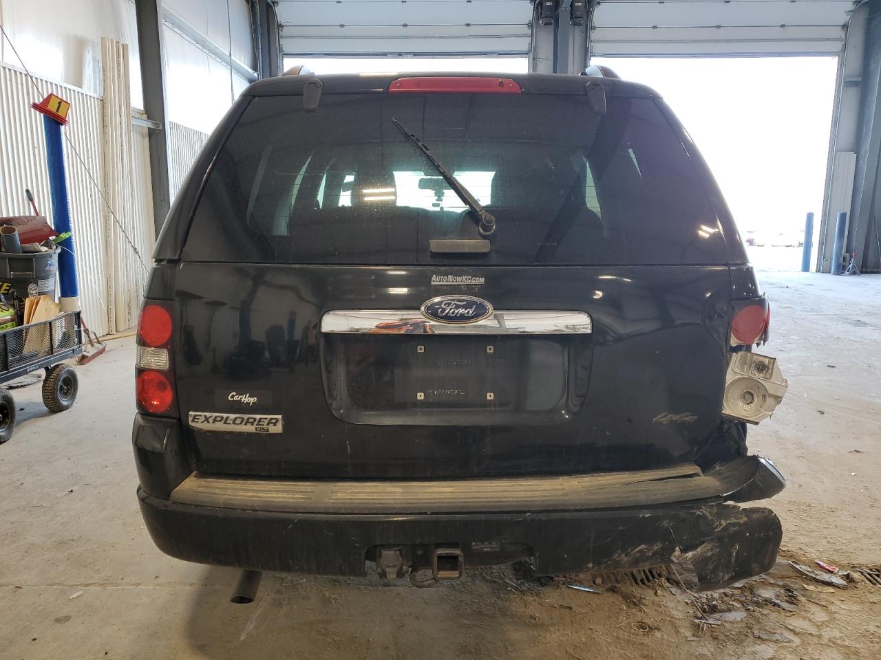 2009 Ford Explorer Xlt VIN: 1FMEU73E09UA35777 Lot: 52689885
