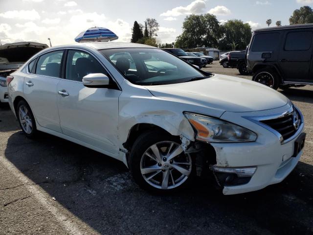  NISSAN ALTIMA 2015 Белый