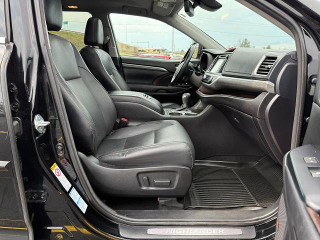  TOYOTA HIGHLANDER 2017 Чорний
