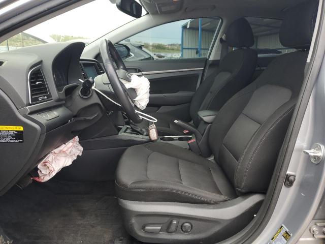  HYUNDAI ELANTRA 2017 Srebrny