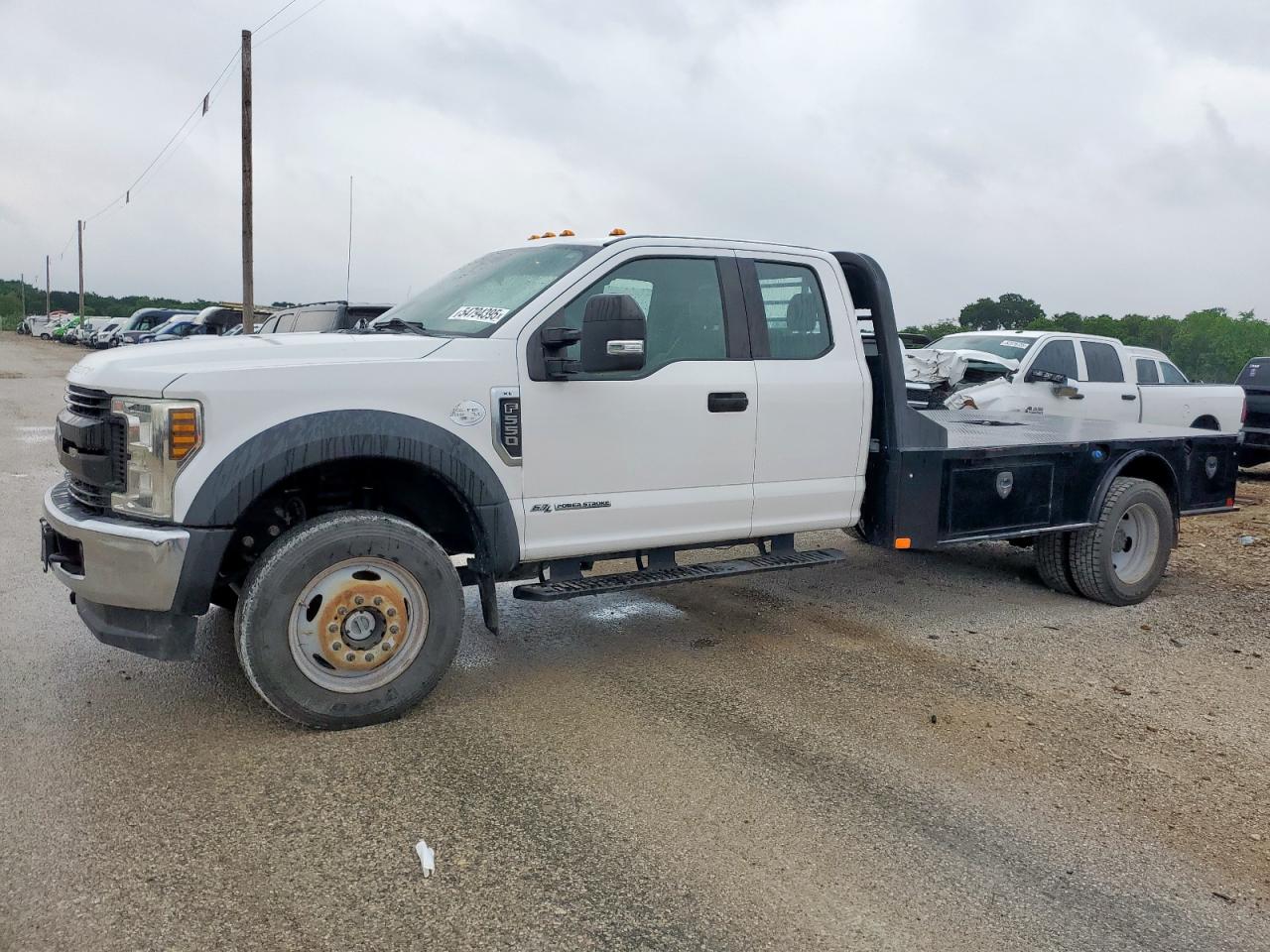 2019 Ford F550 Super Duty for Sale in Grand Prairie, TX - Minor Dent/Scratches
