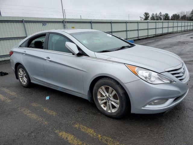  HYUNDAI SONATA 2013 Серебристый