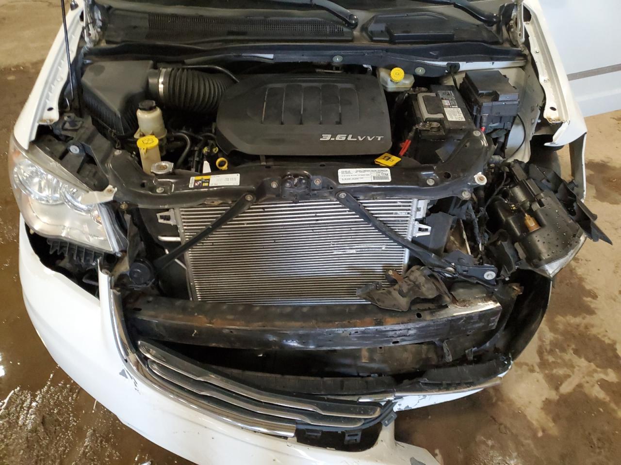 2015 Chrysler Town & Country Touring VIN: 2C4RC1BG4FR673211 Lot: 51373025