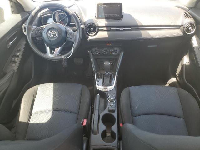  TOYOTA YARIS 2018 Granatowy