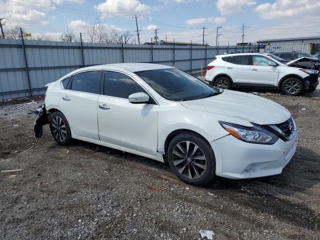  NISSAN ALTIMA 2018 Белы