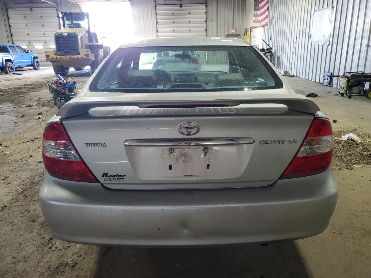 2002 Toyota Camry Le VIN: 4T1BE32K92U520831 Lot: 54828175