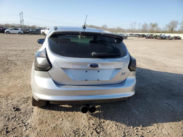  FORD FOCUS 2013 Сріблястий