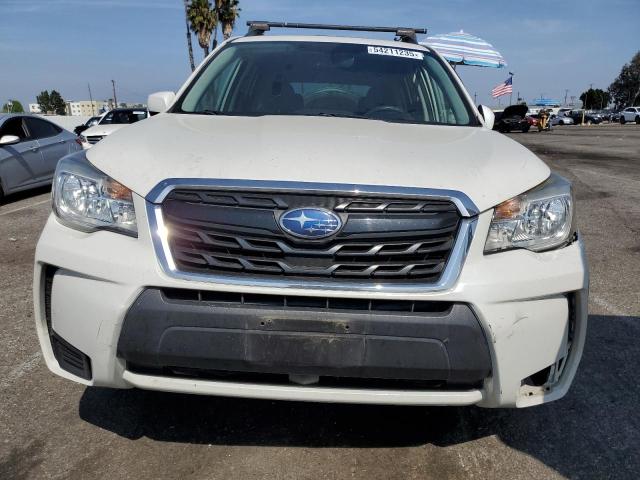  SUBARU FORESTER 2017 Білий