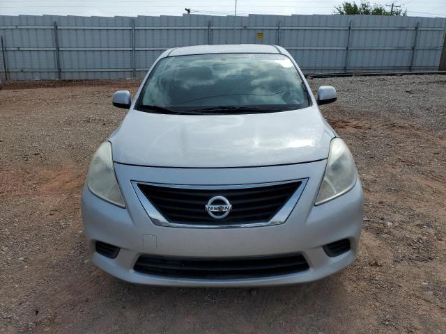 Sedans NISSAN VERSA 2013 Silver