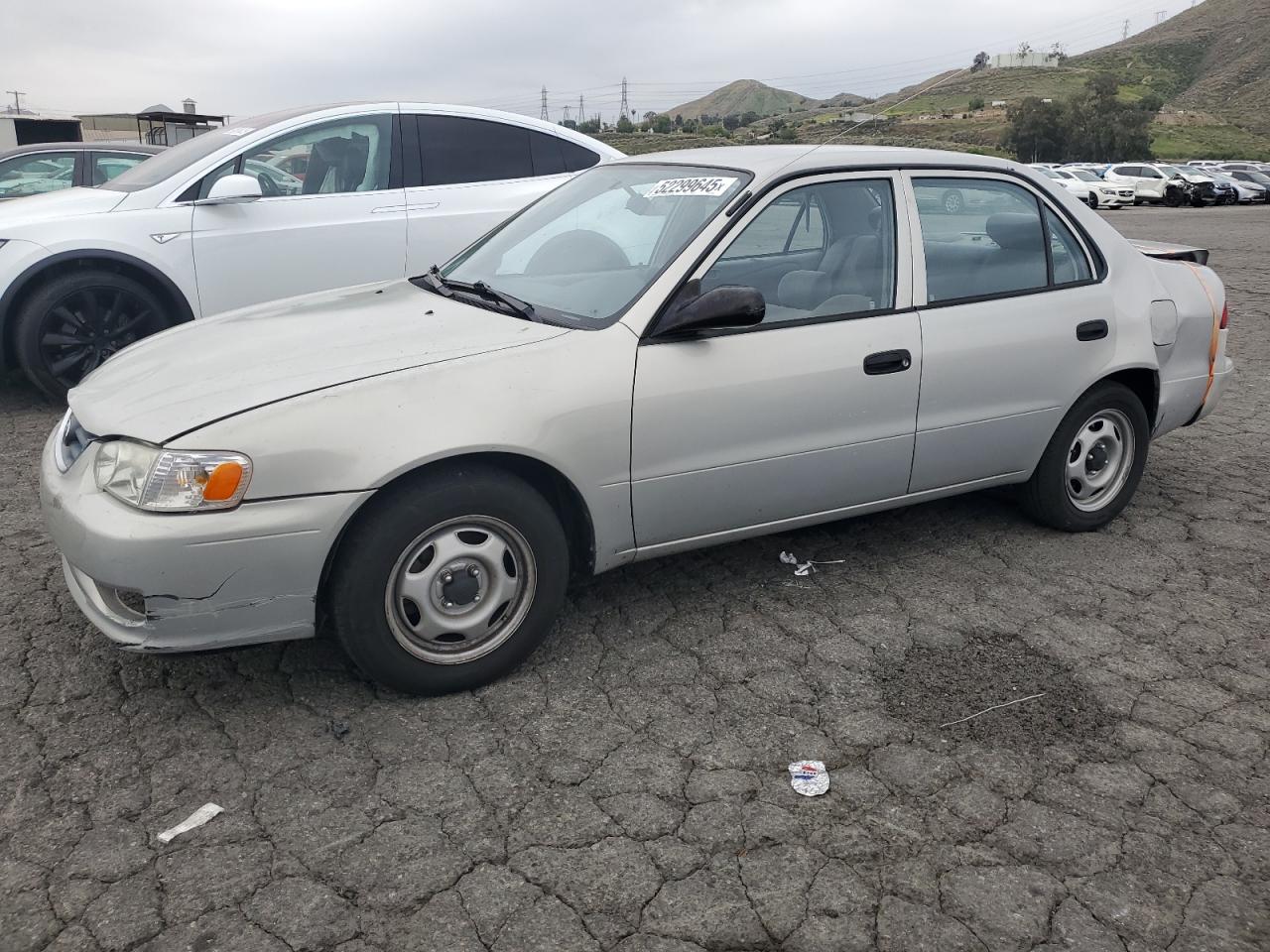 2002 Toyota Corolla Ce იყიდება Colton-ში, CA - Rear End