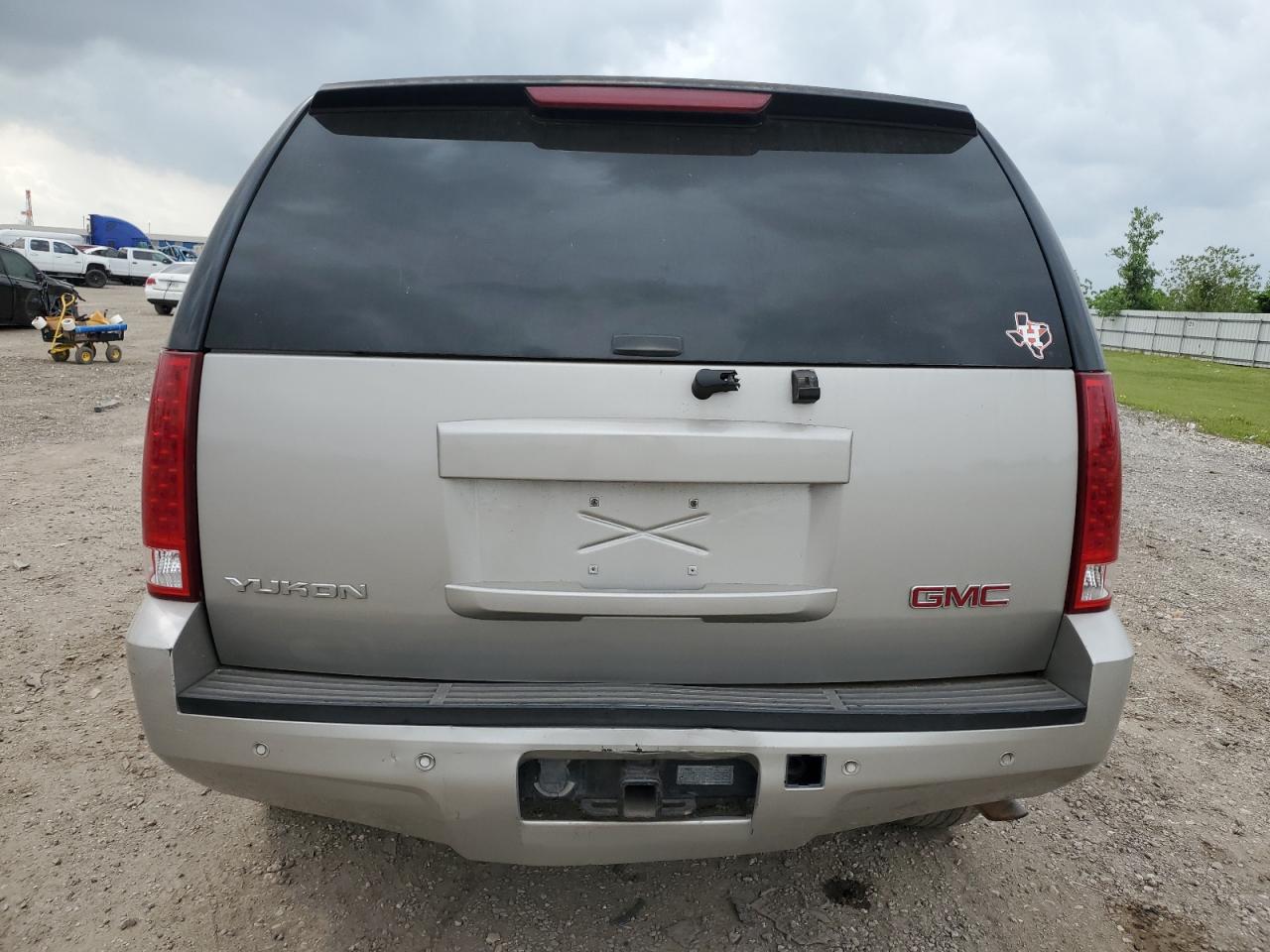 2007 GMC Yukon VIN: 1GKFC13J77R120237 Lot: 52671005