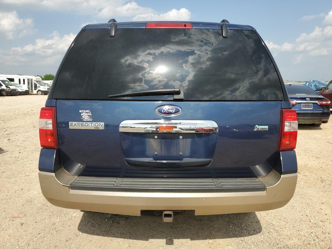 2014 Ford Expedition Xlt VIN: 1FMJU1H56EEF05142 Lot: 55209325