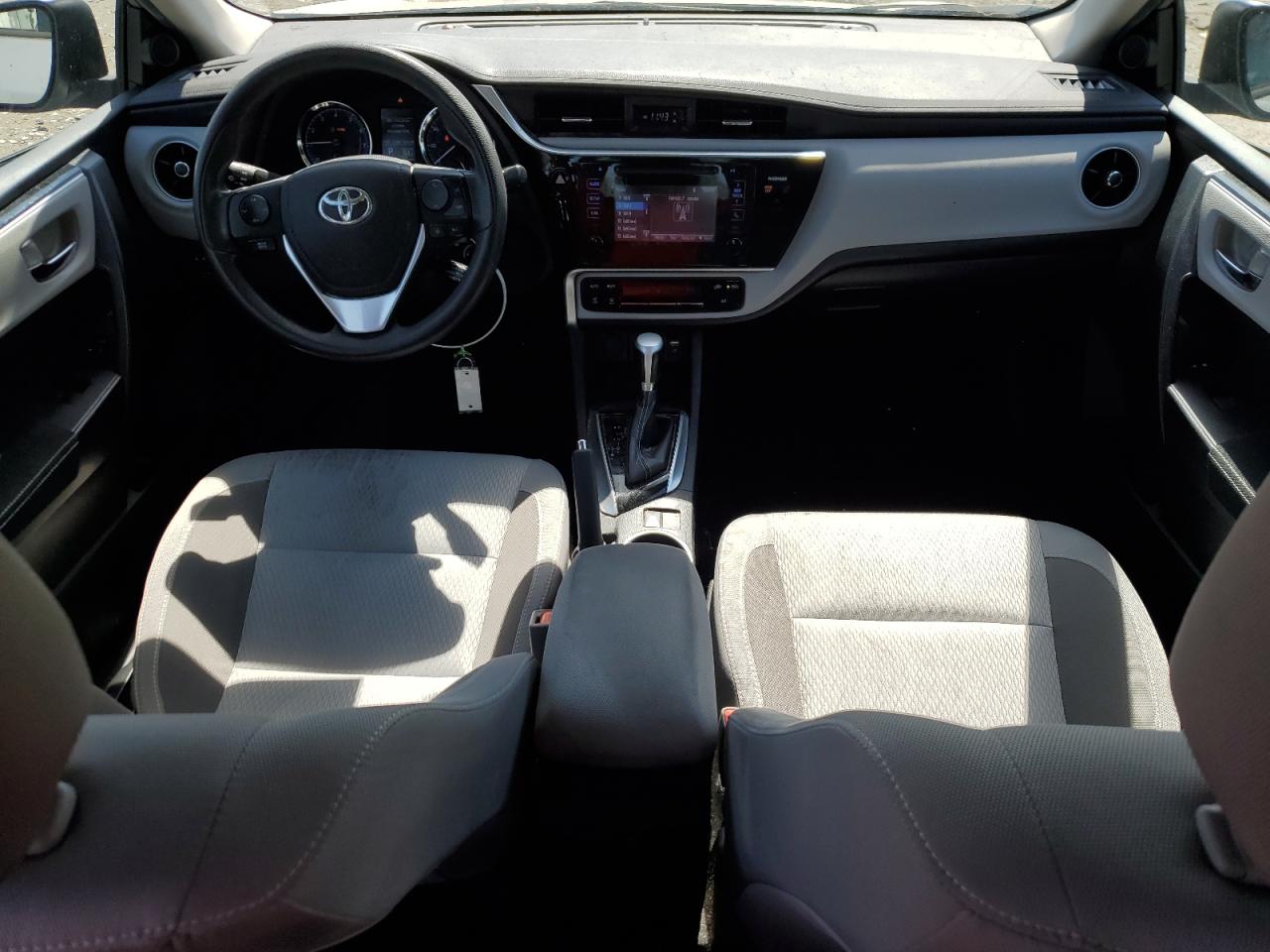 2017 Toyota Corolla L VIN: 2T1BURHE4HC956732 Lot: 55160335
