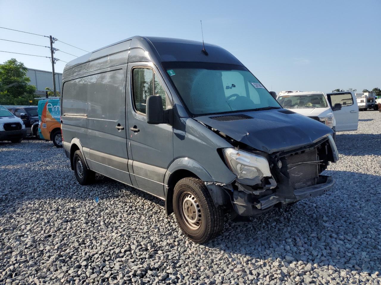 2018 Mercedes-Benz Sprinter 2500 na sprzedaż w Apopka, FL - Front End