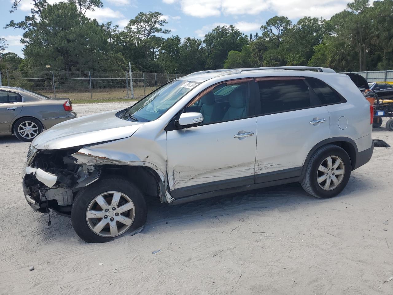 2011 Kia Sorento Base for Sale in Fort Pierce, FL - Front End