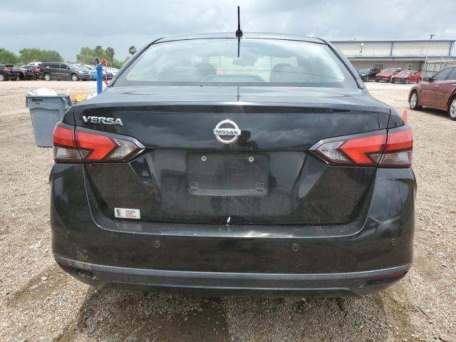  NISSAN VERSA 2021 Czarny