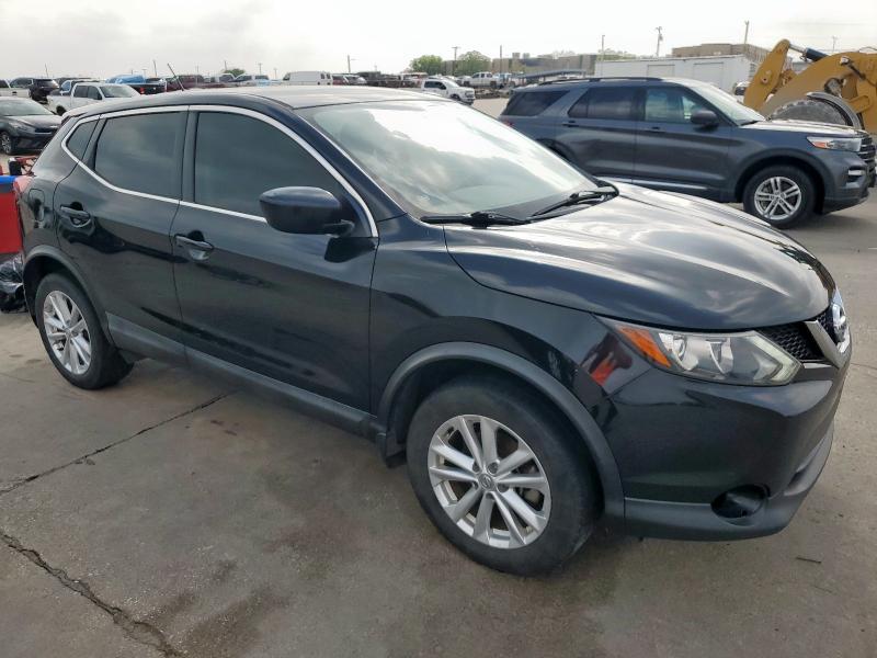  NISSAN ROGUE 2017 Черный