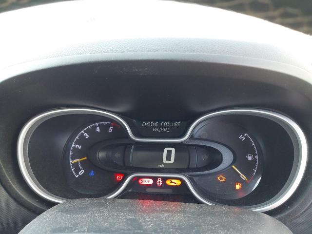 2015 VAUXHALL VIVARO 270